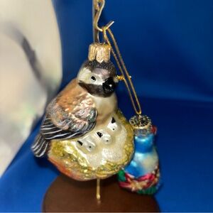 Lot Of Two Glass Bird Ornaments Mama And Baby Birds - Floral Ameri Christmas